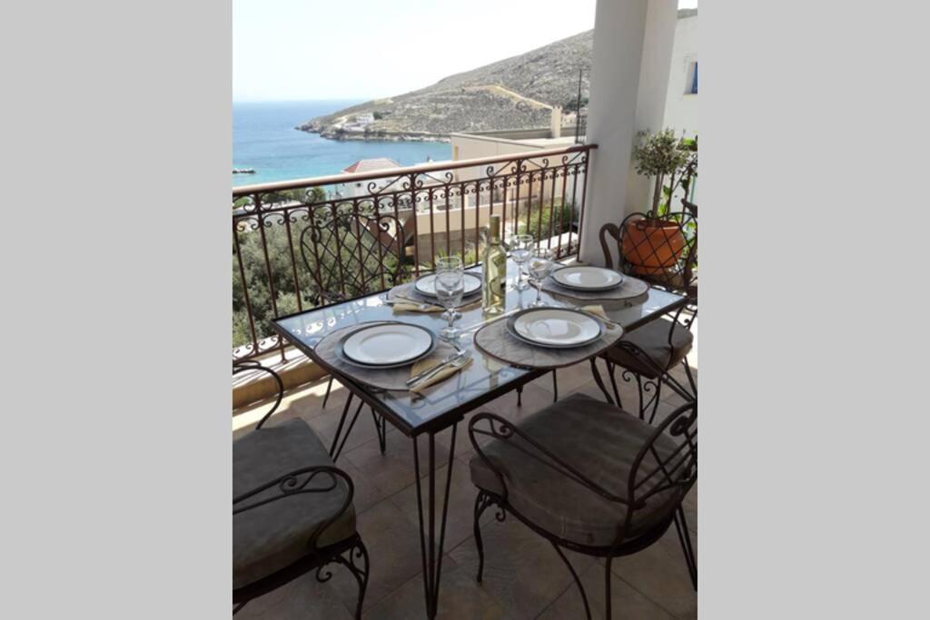 Вилла Nikis Seaside House Vlichadia Экстерьер фото