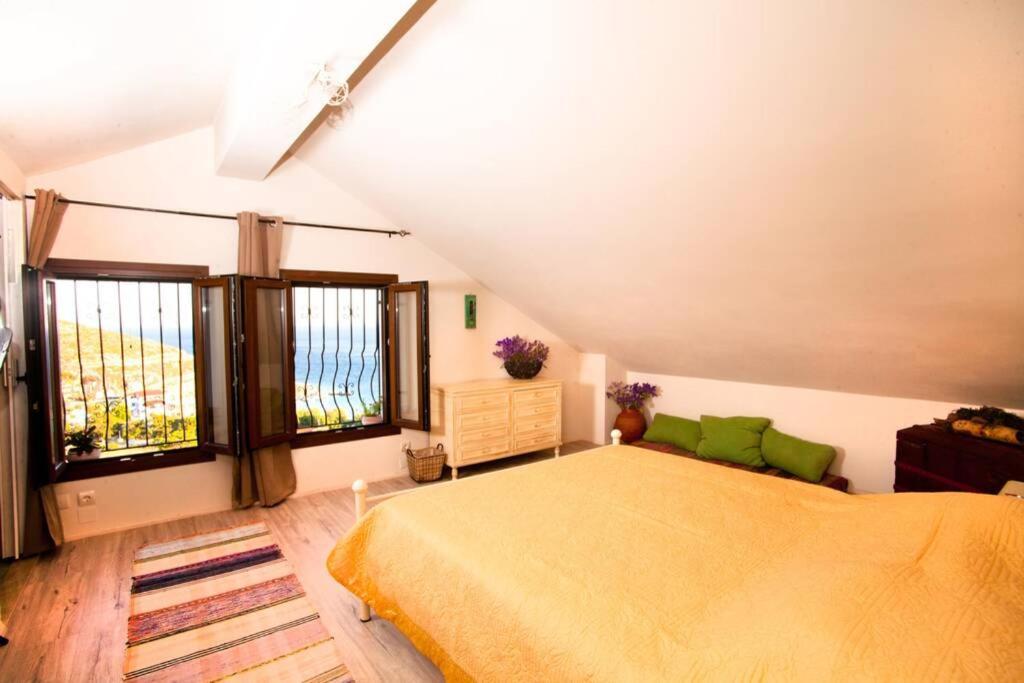 Вилла Nikis Seaside House Vlichadia Экстерьер фото