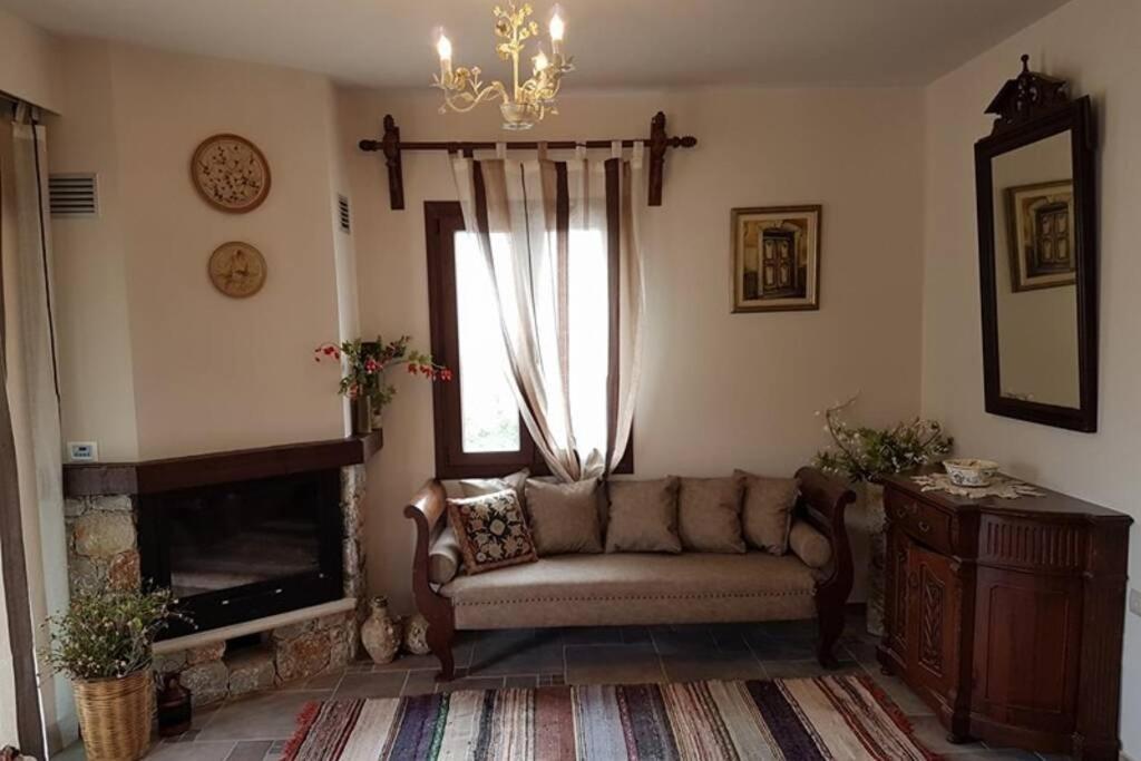 Вилла Nikis Seaside House Vlichadia Экстерьер фото